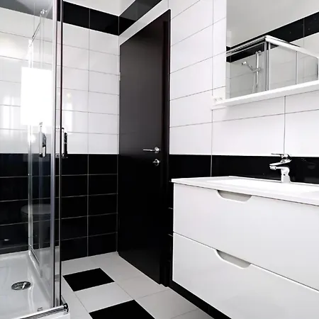 Holiday home Ivy Mit Perfekter Privatsphaere, Pool, Sauna