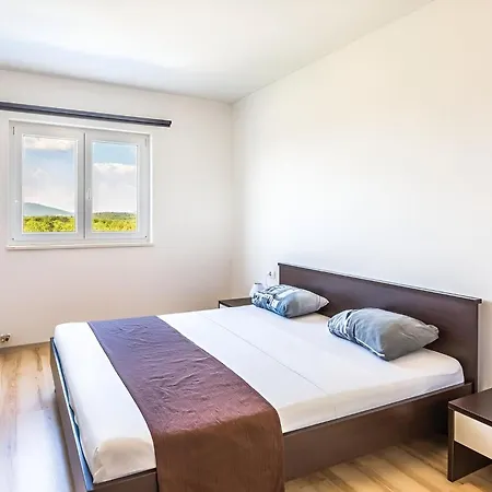 Ivy Mit Perfekter Privatsphaere, Pool, Sauna
